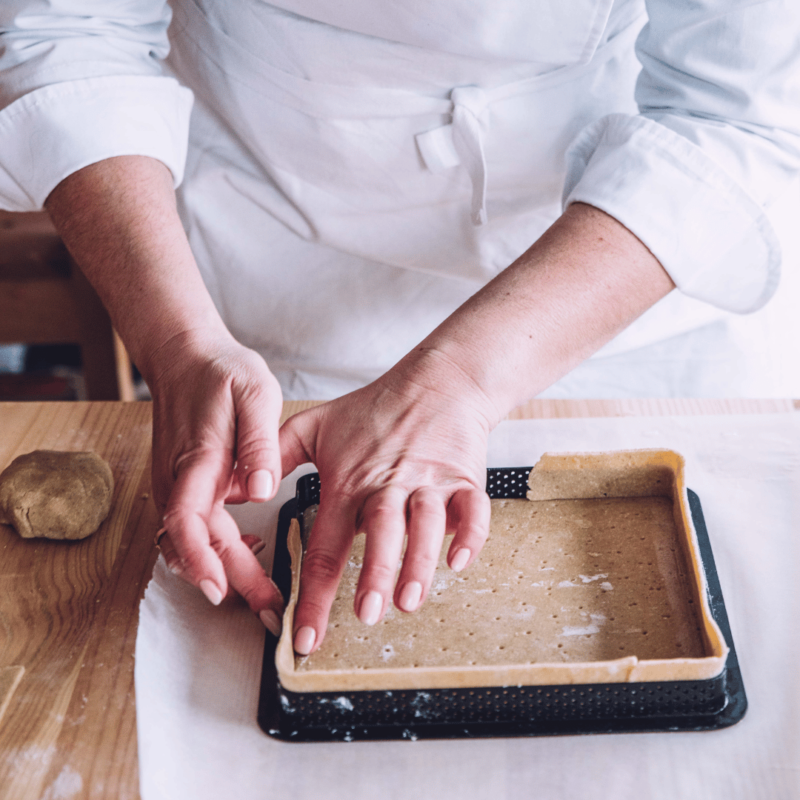 fonçage de la pâte sucrée sans gluten technique par bandes