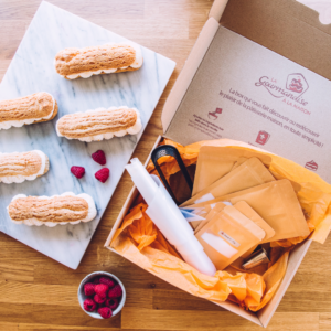 box de patisserie éclairs chantilly et framboises