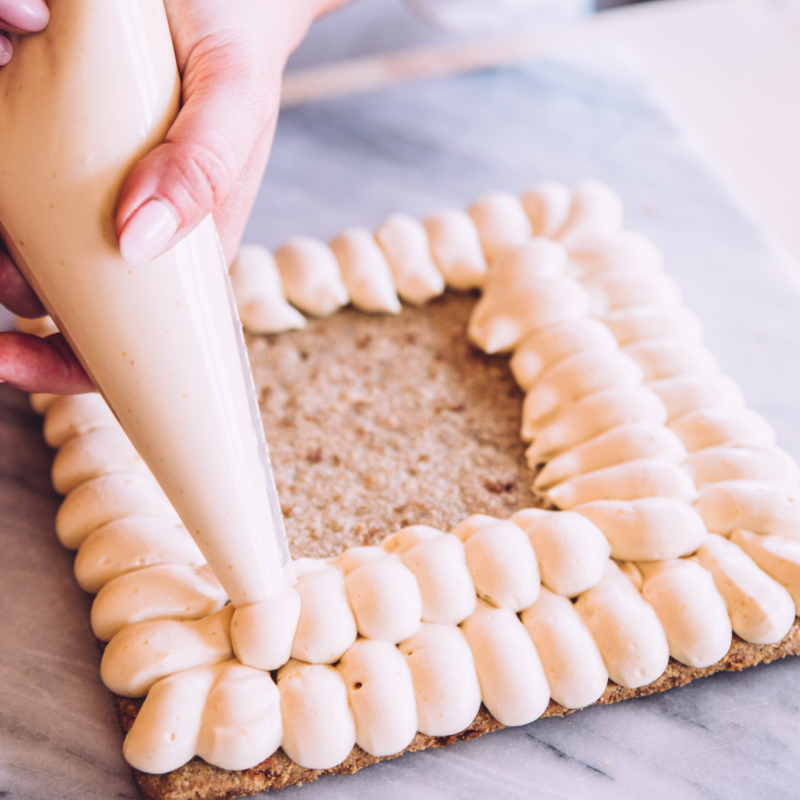 pocher une crème diplomate box de pâtisserie