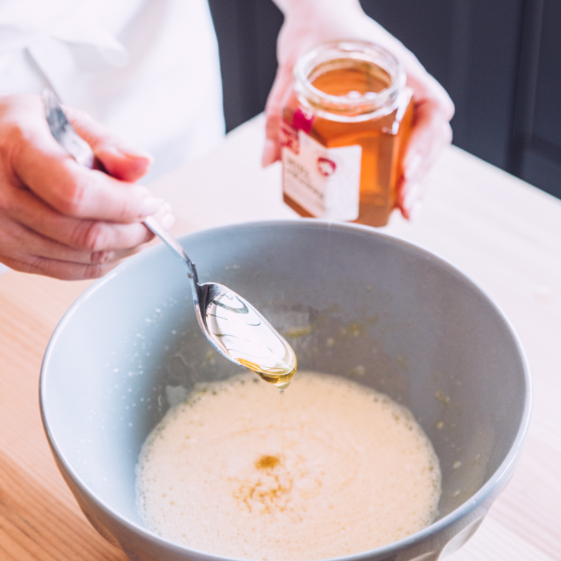 réaliser un appareil à moelleux faire un gâteau maison apprendre lak pâtisserie à la maison
