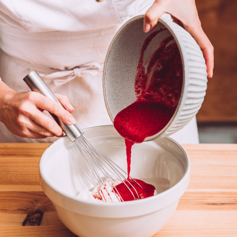 mousse mascarpone aux framboises fraîches avec de la gélatine